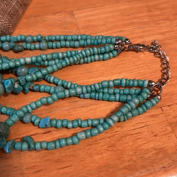 Turquoise Beaded Necklace - Picture 10 of 10